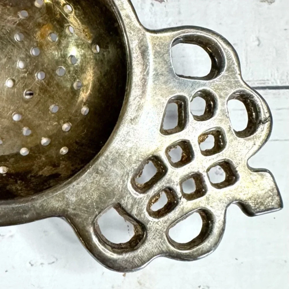 Vtg Silver Plated Tea Strainer Handle Over the Cup Pierced Open Work Art Deco